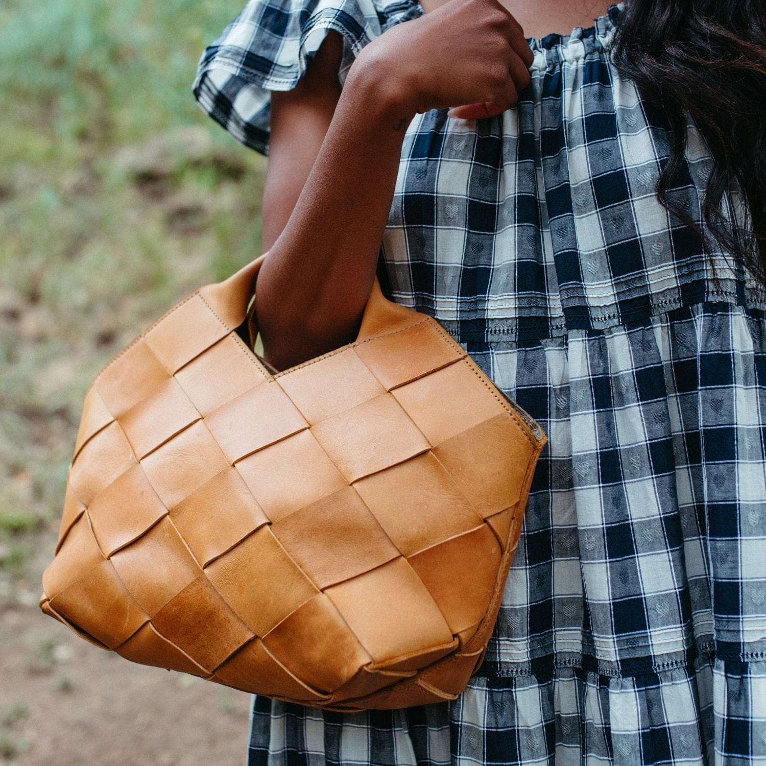 acacia woven handbag 2