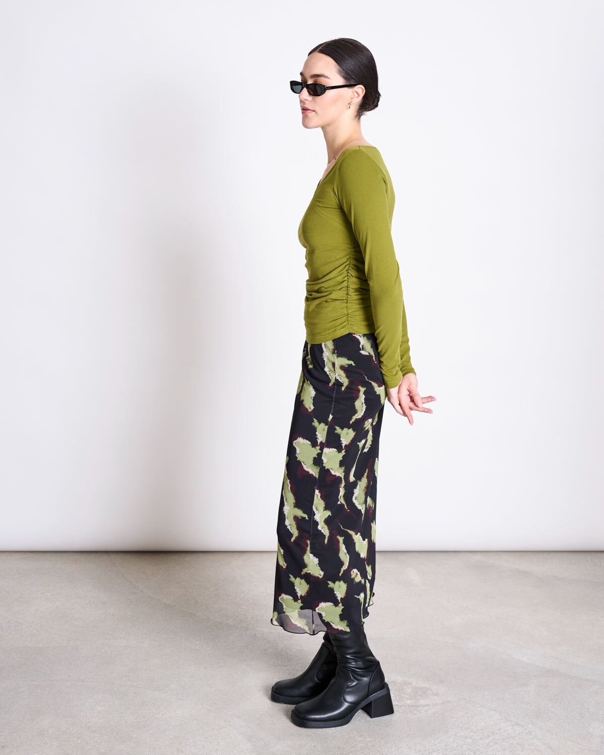 asymmetrical longsleeve casma woody olive gots 2