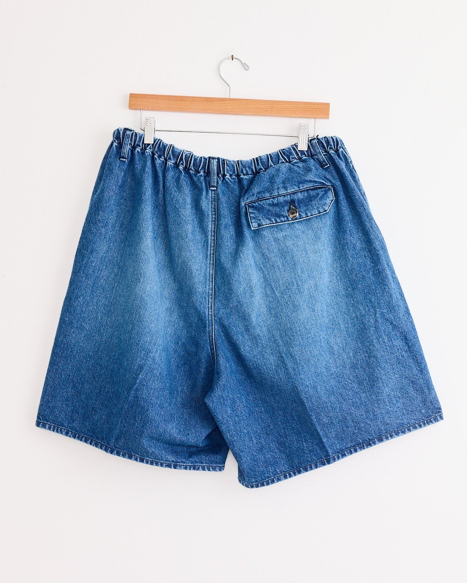 circular fatigue short in blue denim damaged 3