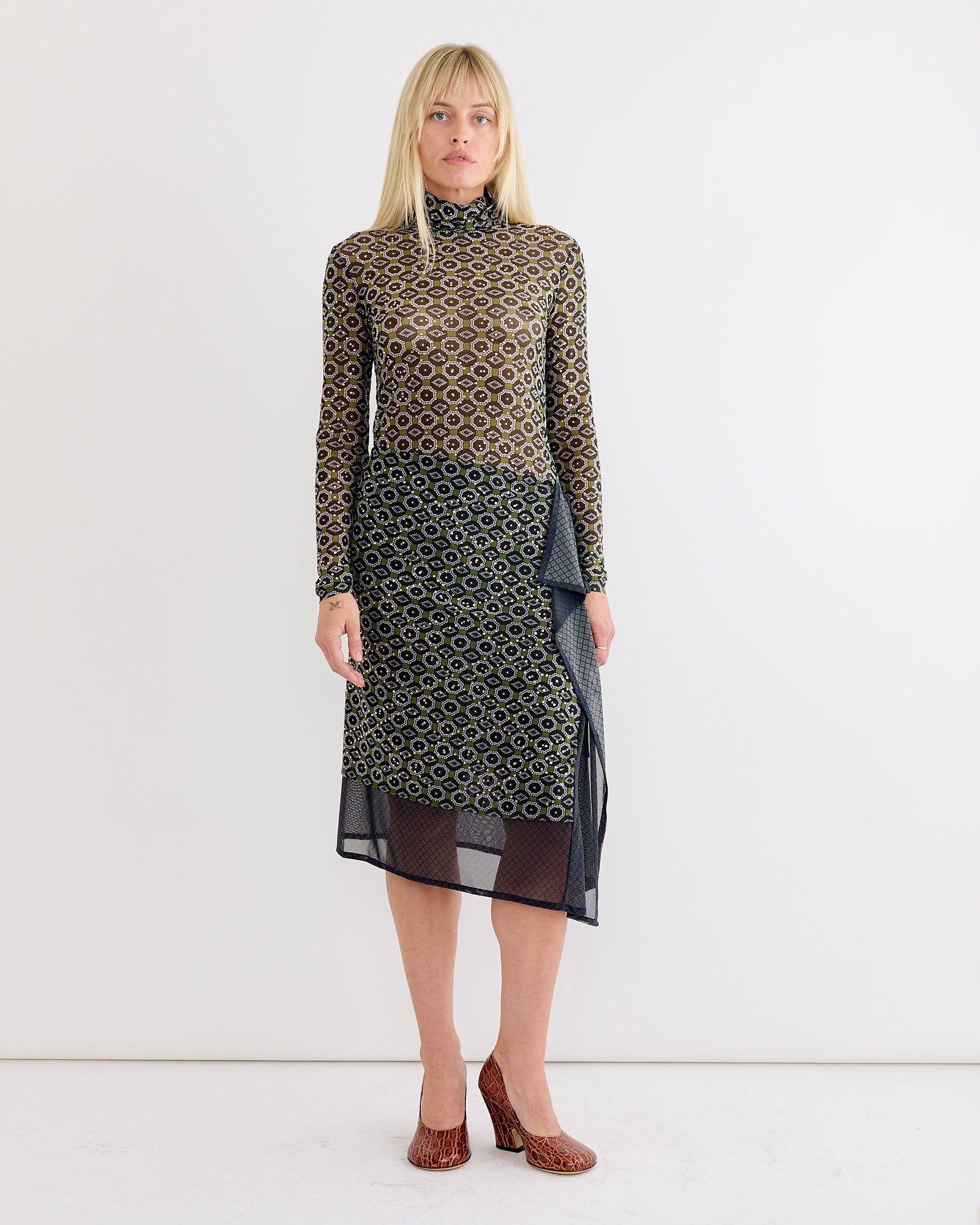 embellished skirt in green 3