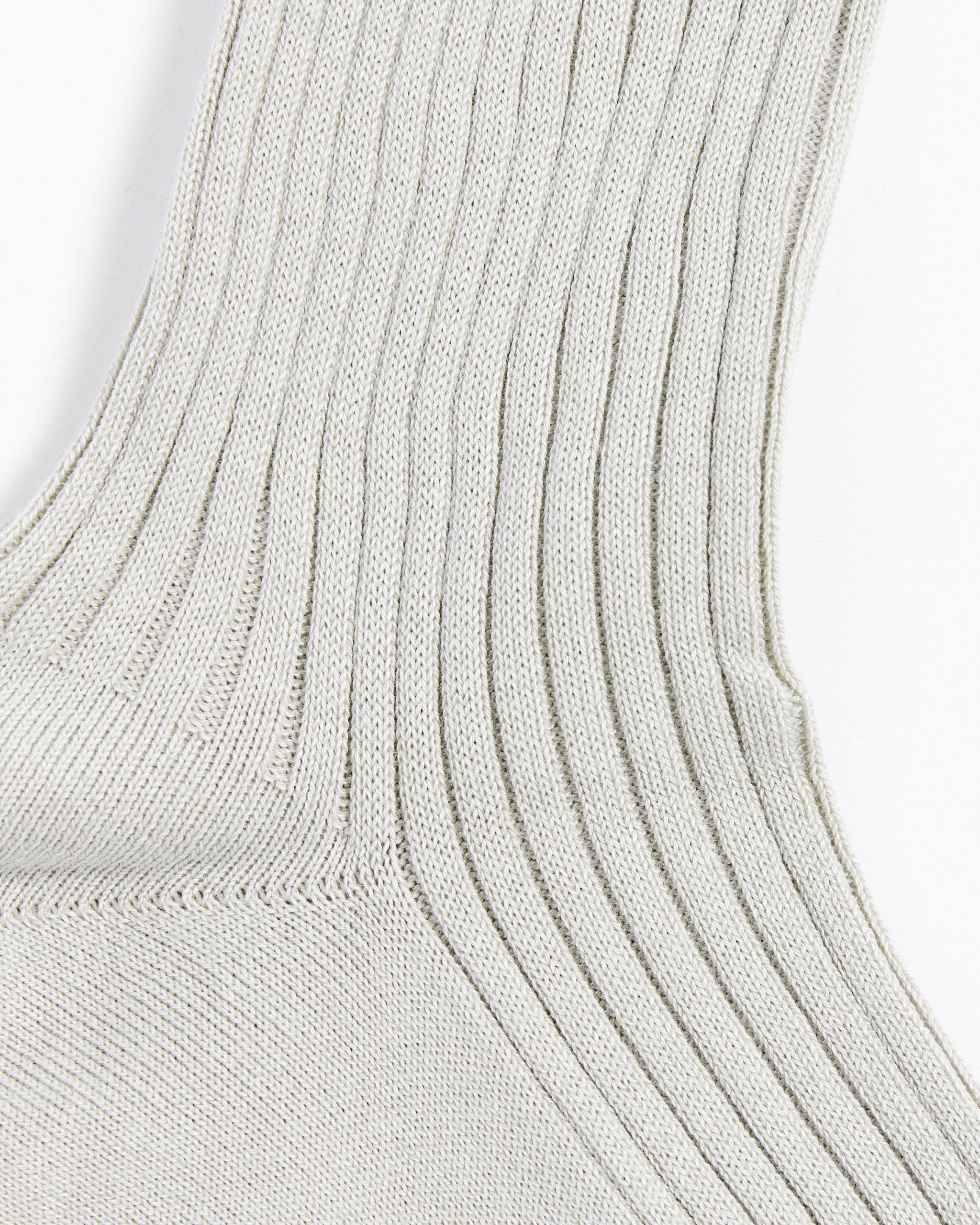 giza high gauge socks in pale green 2