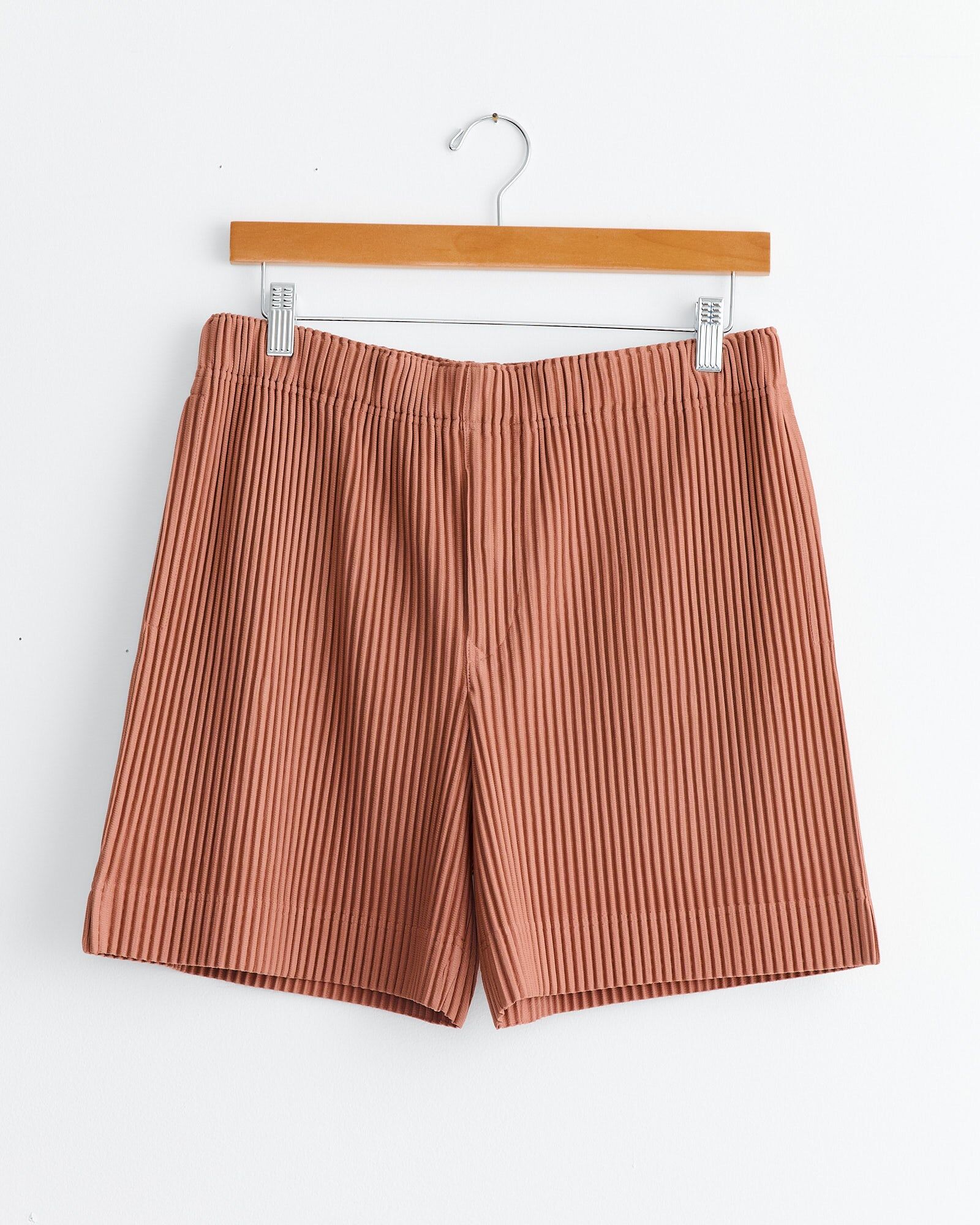 july short in vanadinite red 1