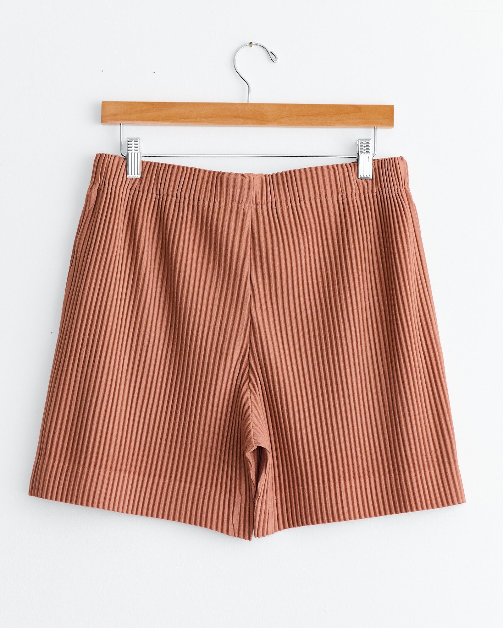 july short in vanadinite red 3