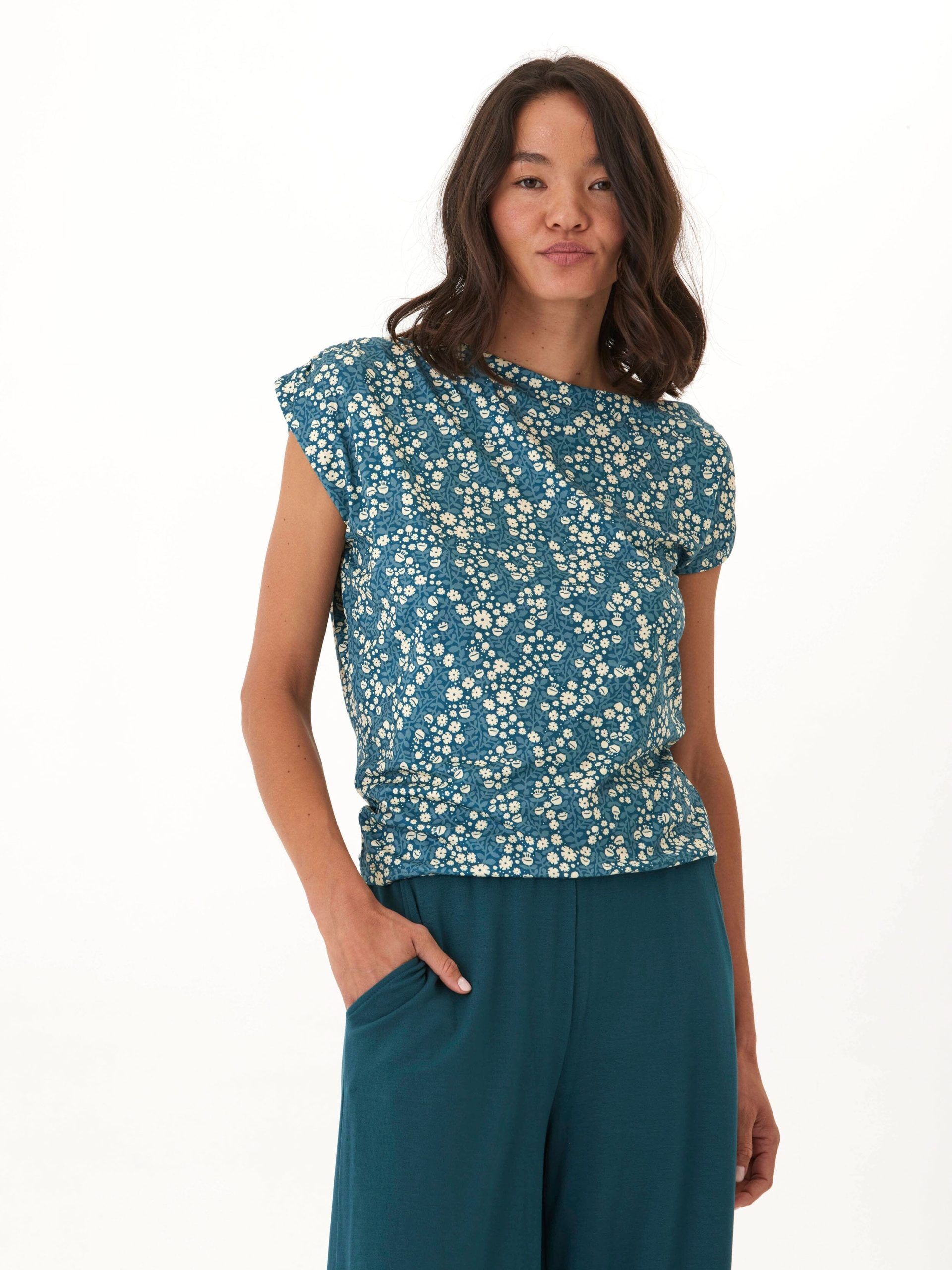 leoni micro bloom print off shoulder luxe jersey top 3