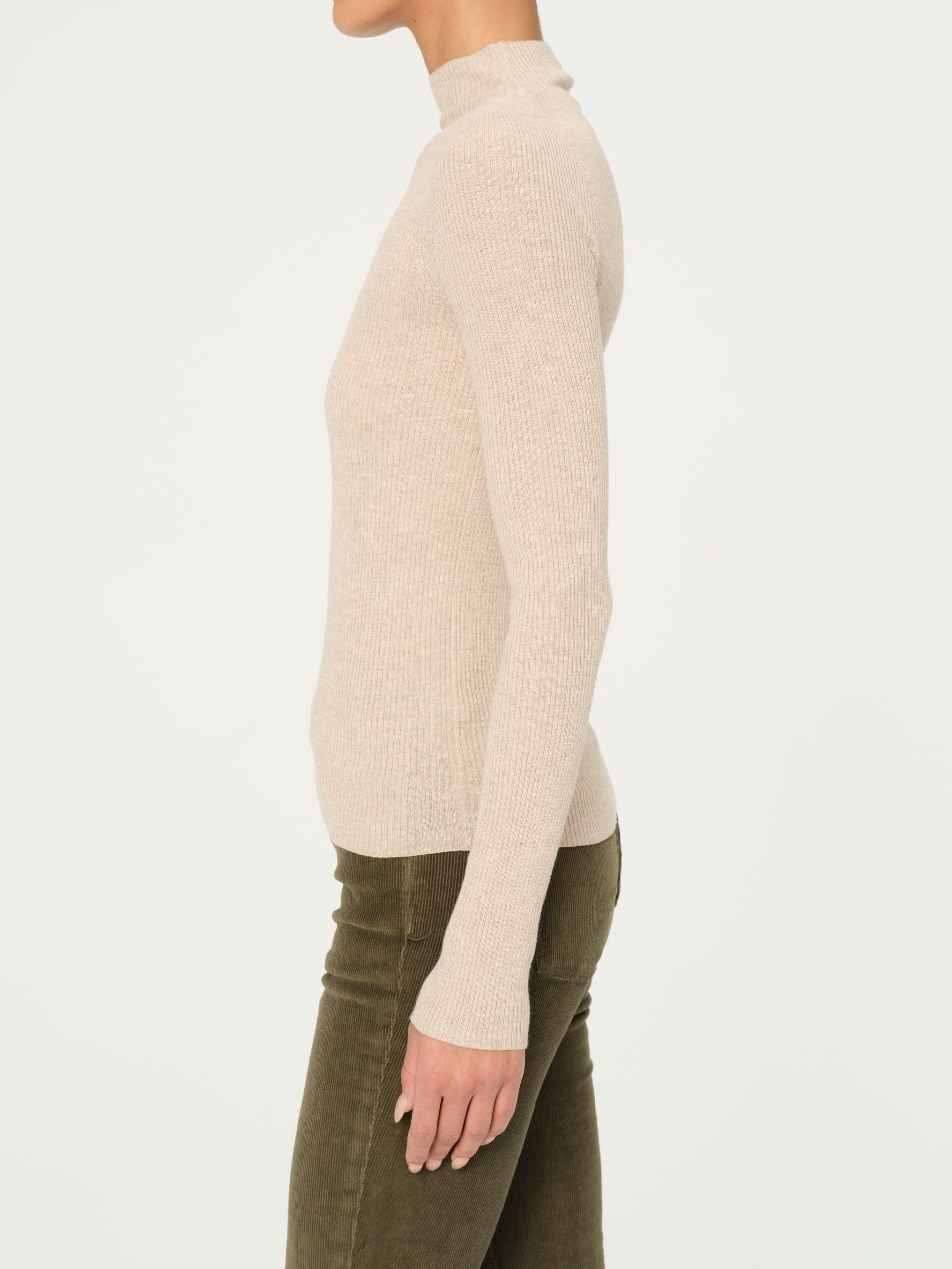 long sleeve turtleneck biscuit 3