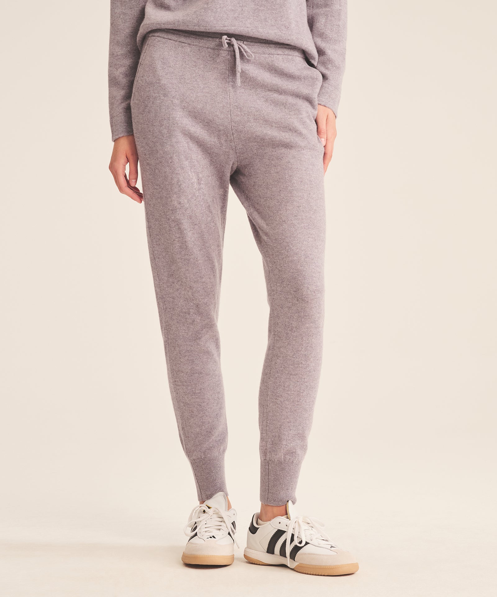 off duty cashmere jogger 1