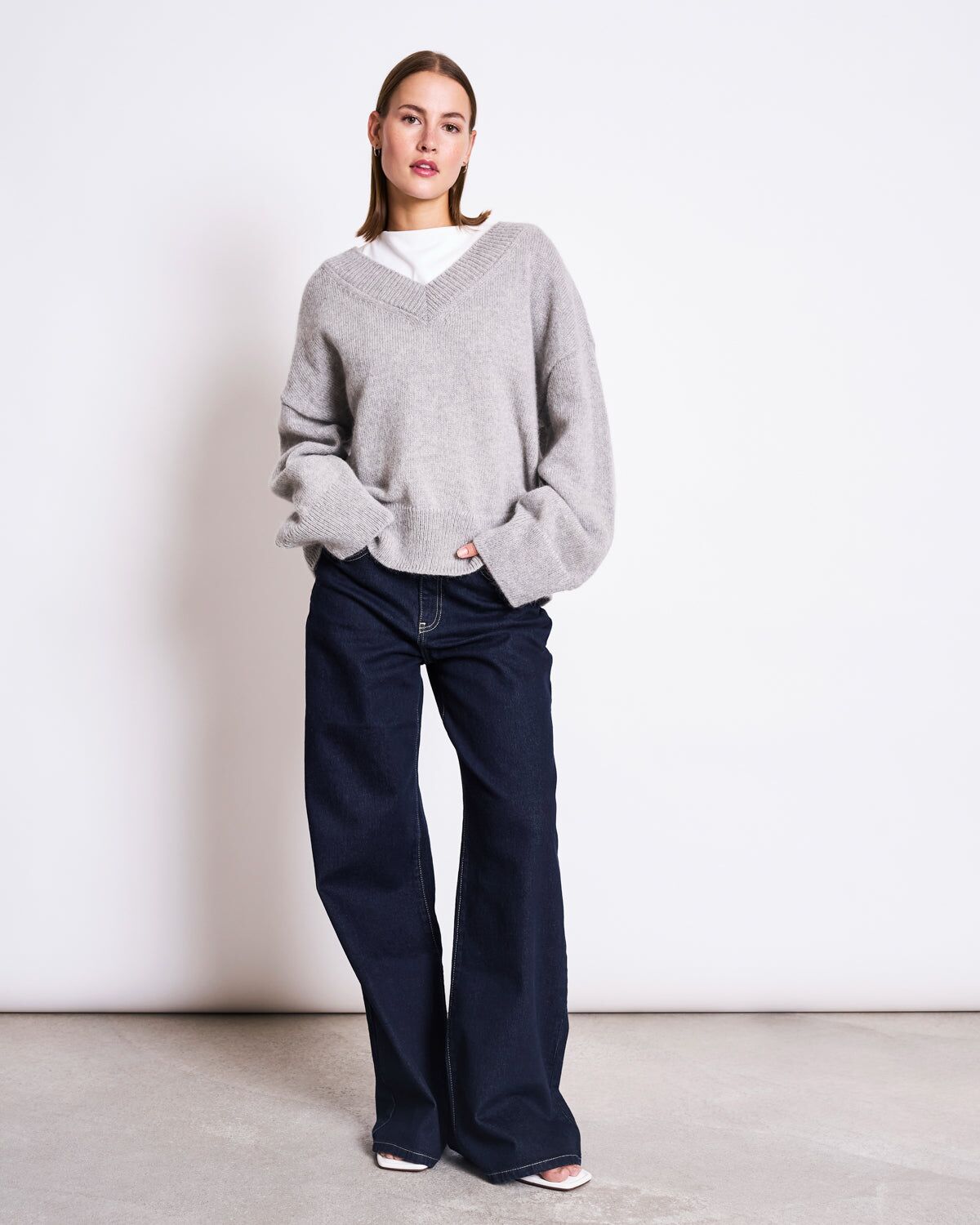rec mohair v neck jumper yica light grey 1