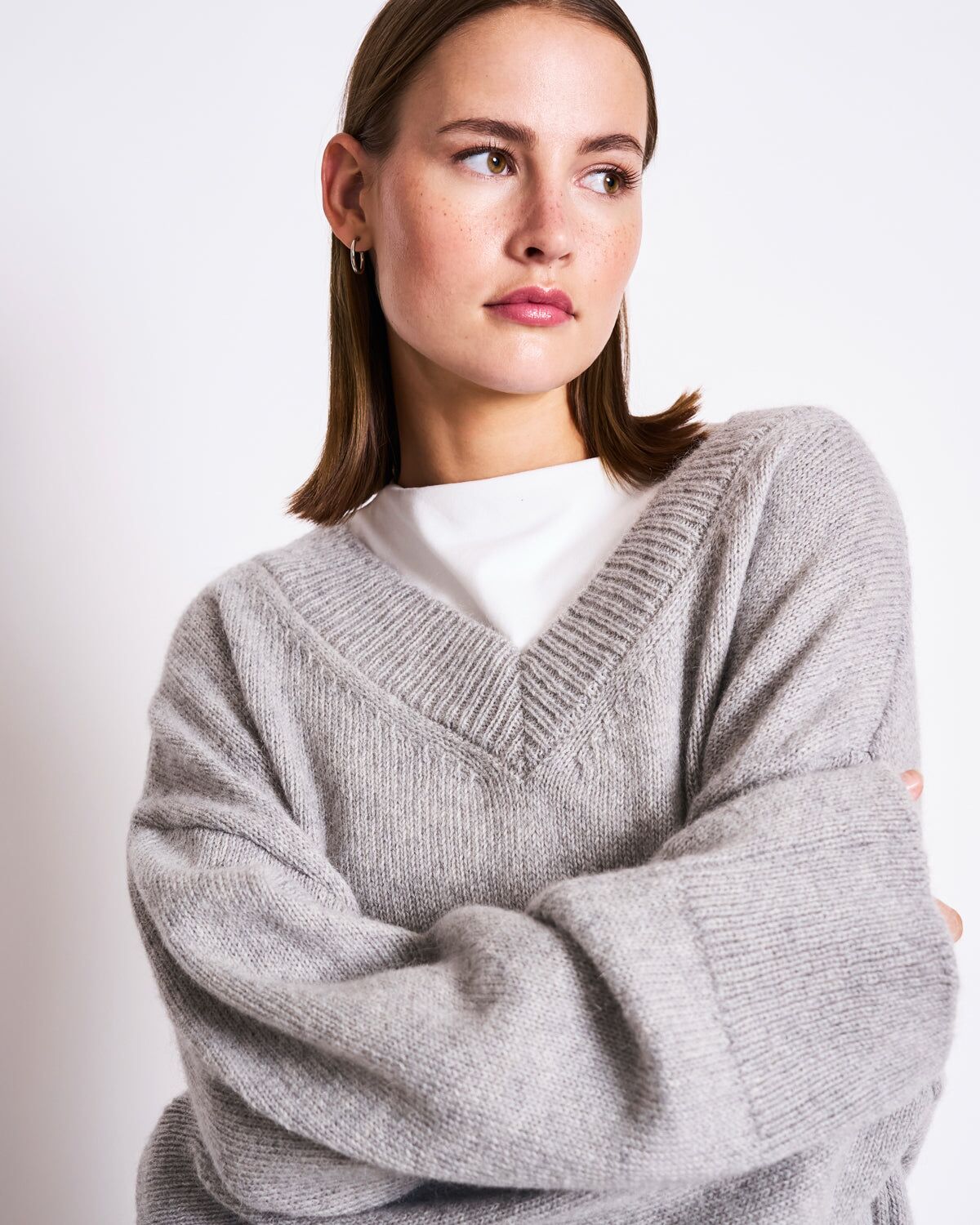 rec mohair v neck jumper yica light grey 2