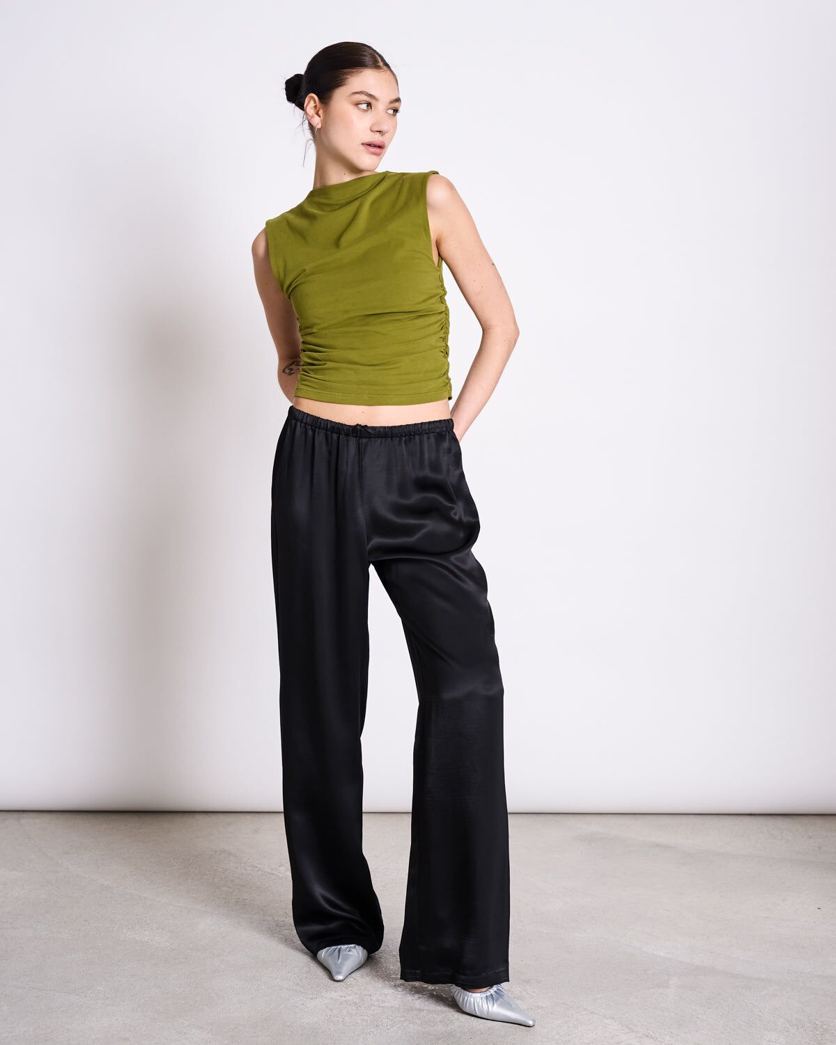 ruffle top rafo woody olive gots 1