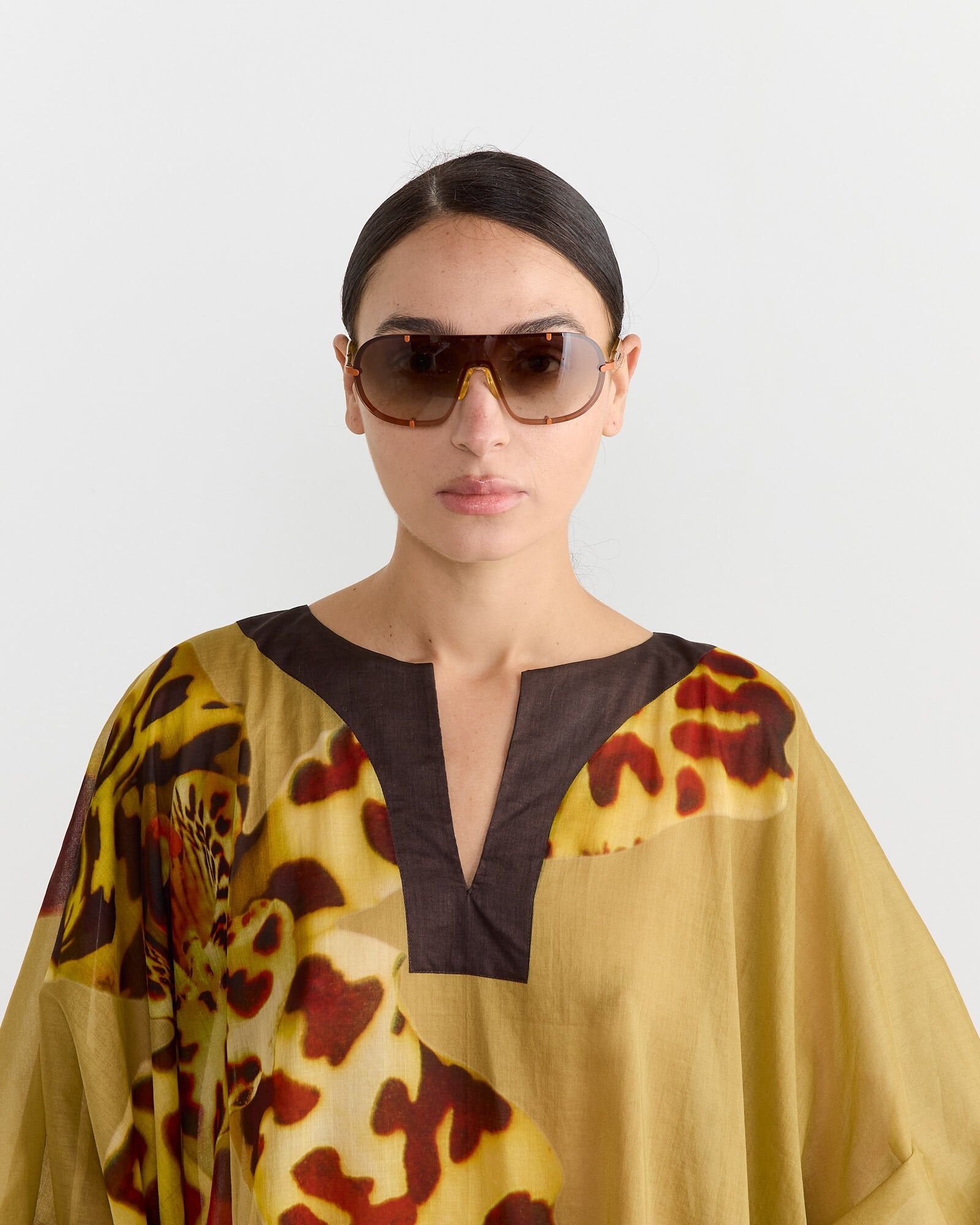shield sunglasses in c3 dark rustdark brownbeige 2