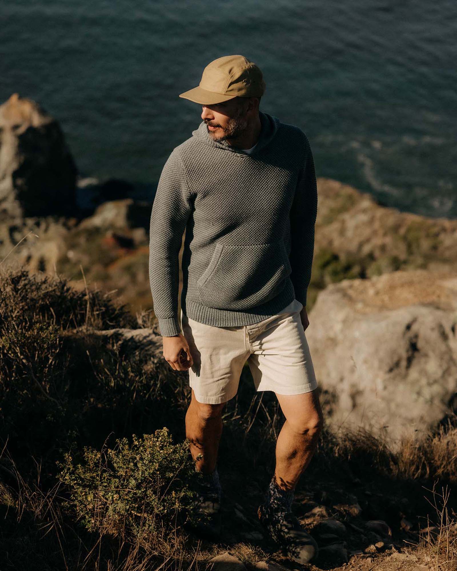 the apres short in organic aged stone foundation twill 2