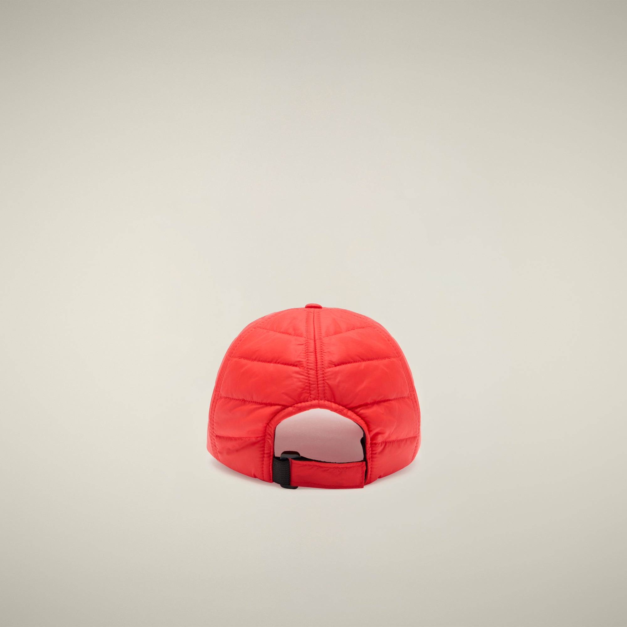 tirion unisex cap in fiery red 2