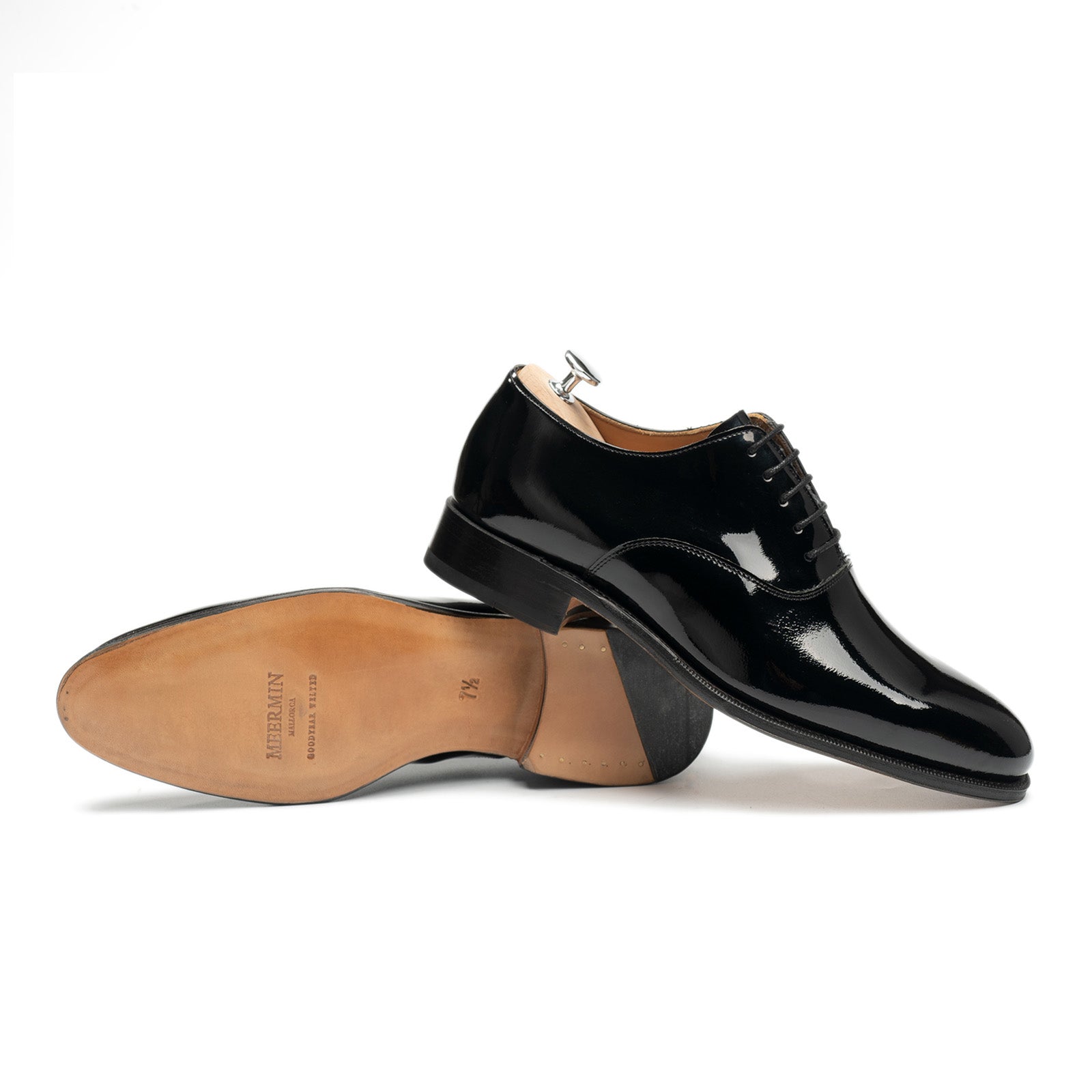 114450 black patent e 2
