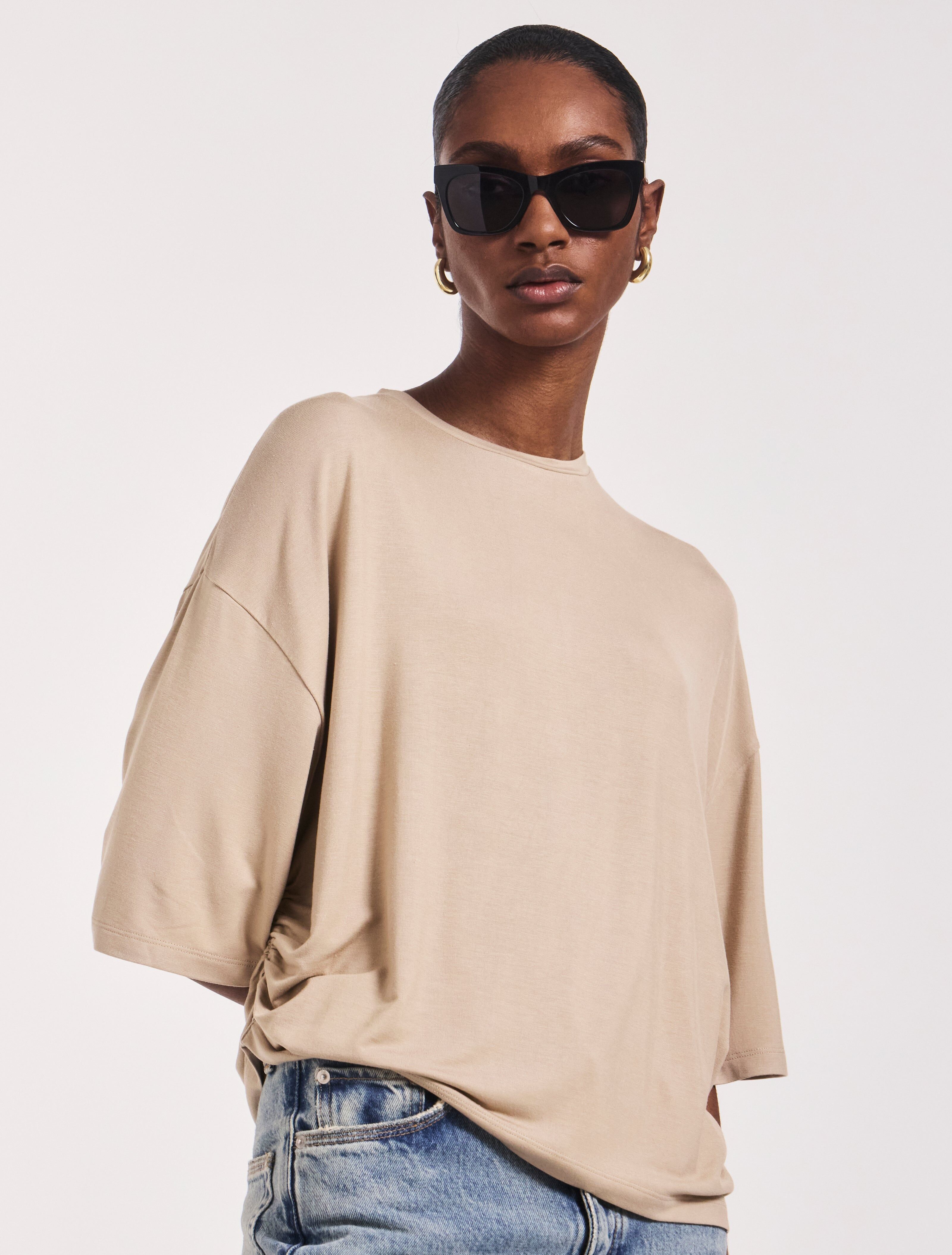 aria ruched tee in taupe 1