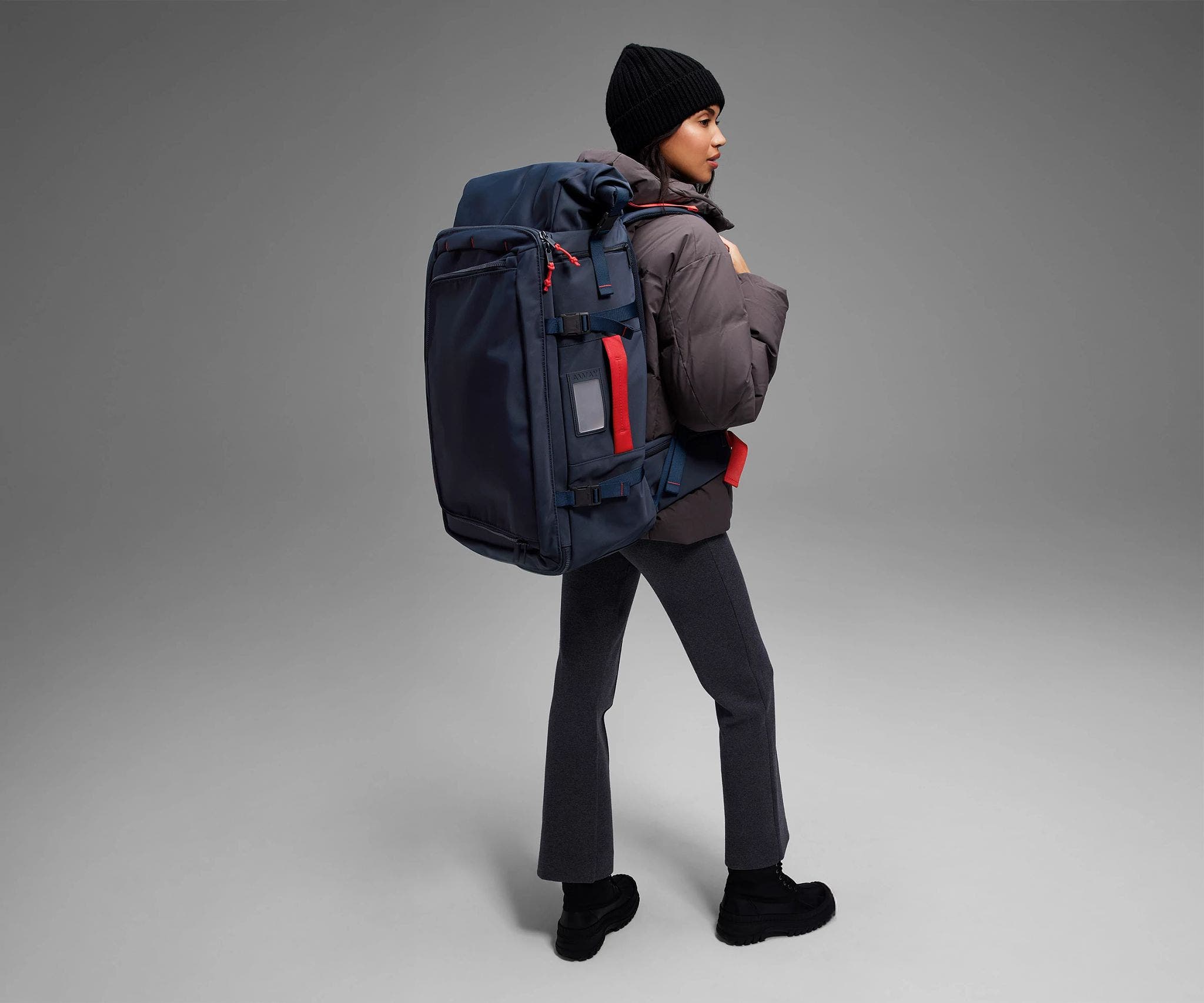 carry on boot bag 55l in navy blue 3
