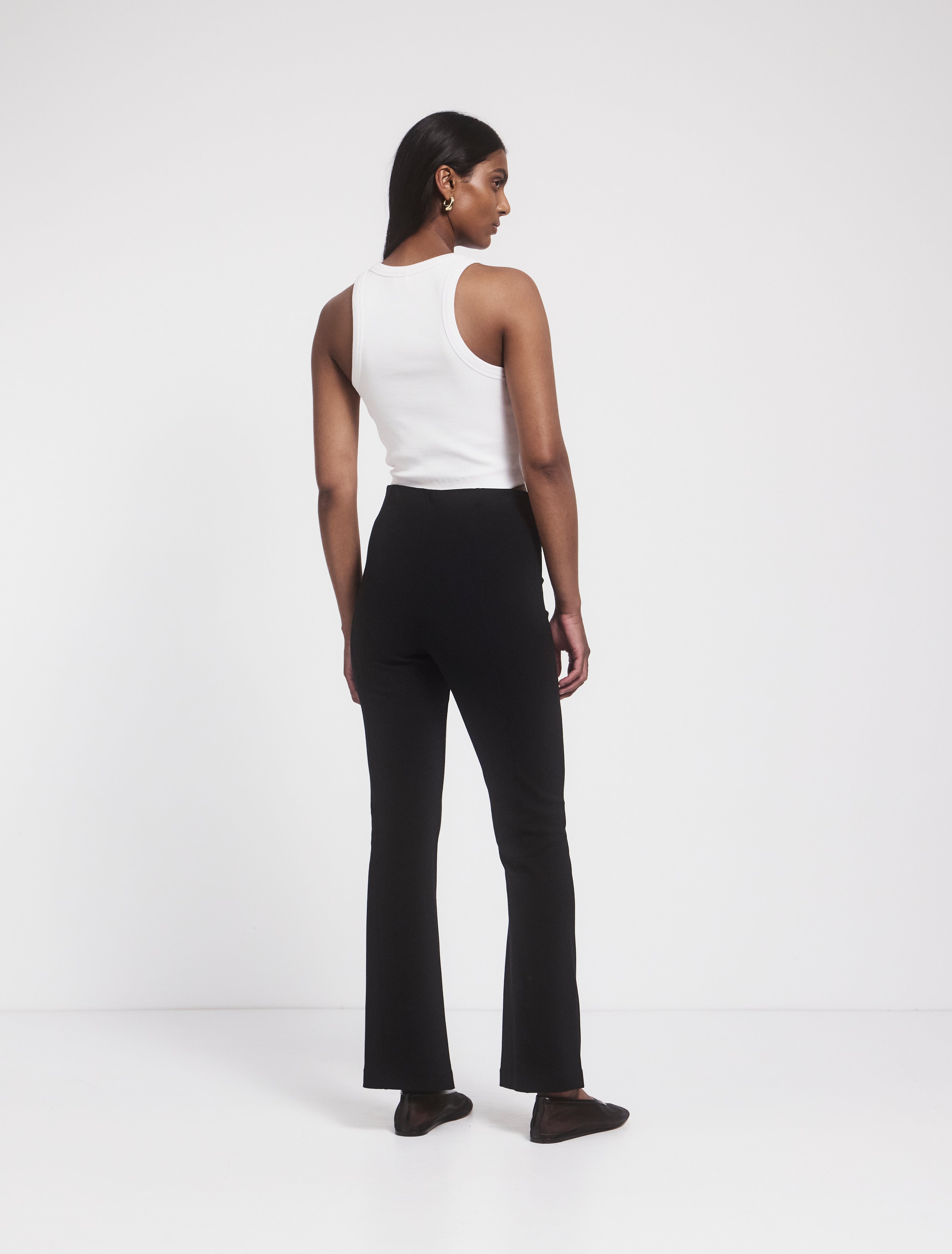 crop flare travel pant in black 2