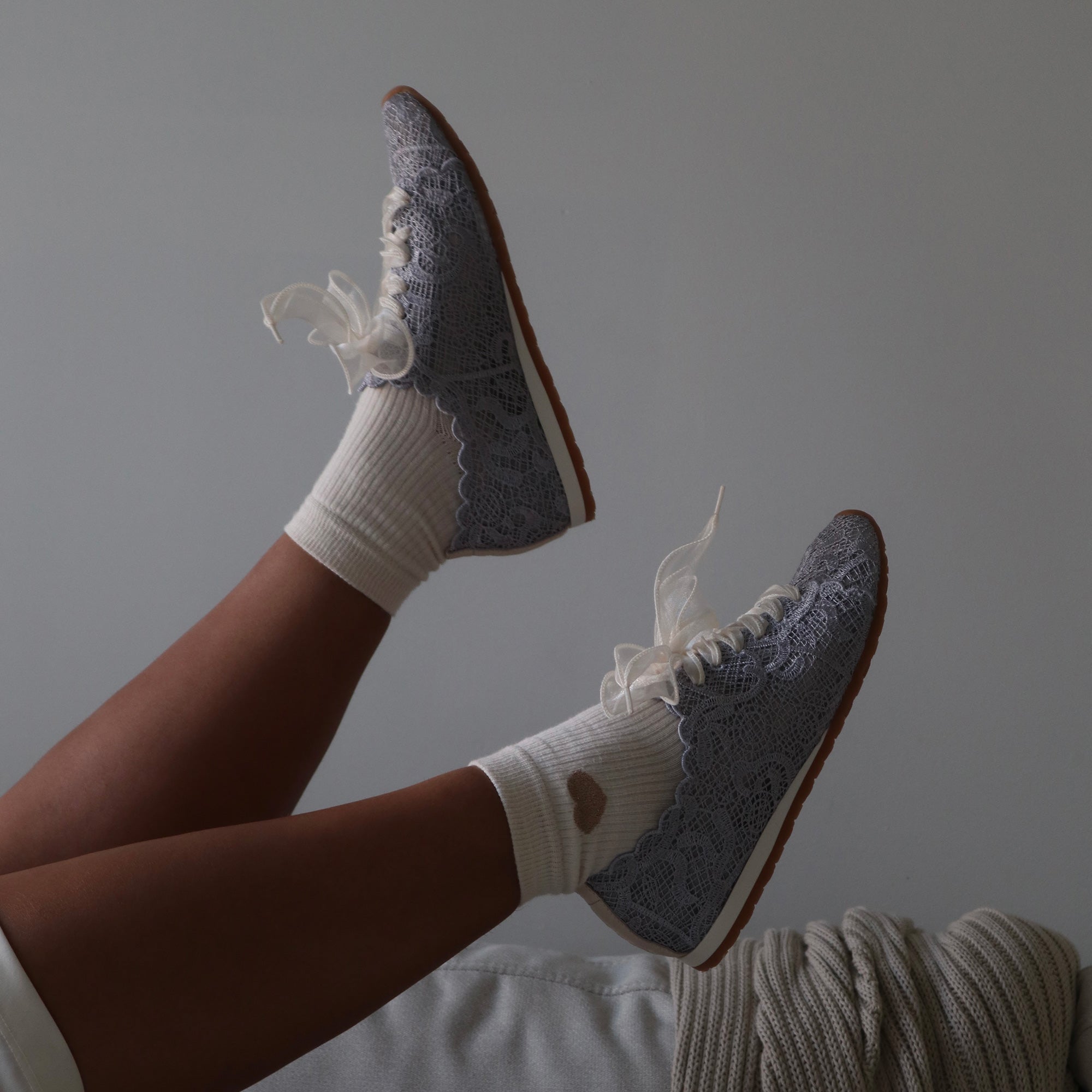 dayana sneakers dusty blue lace 2
