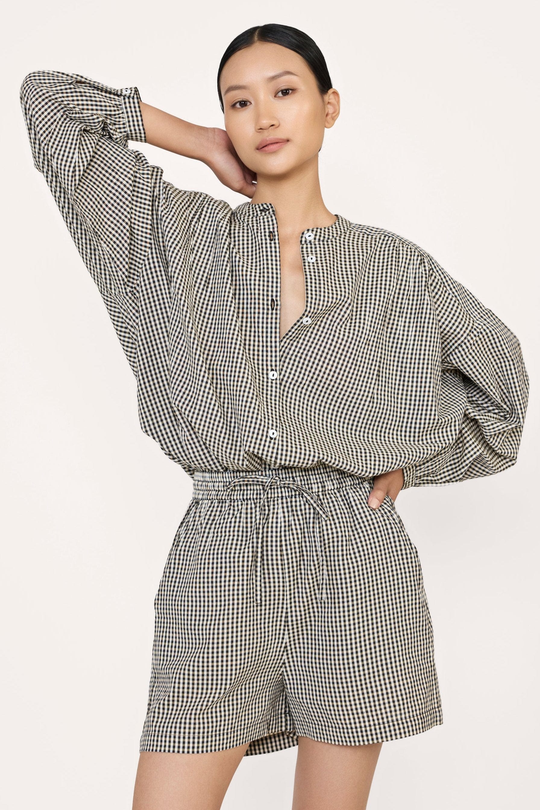 drawstring short gingham 1