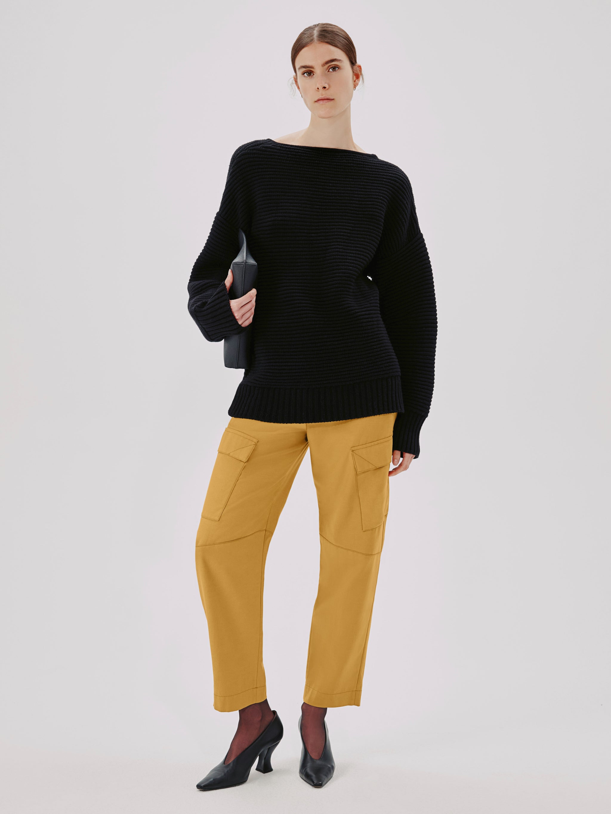 ottoman reversible chunky sweater black 1