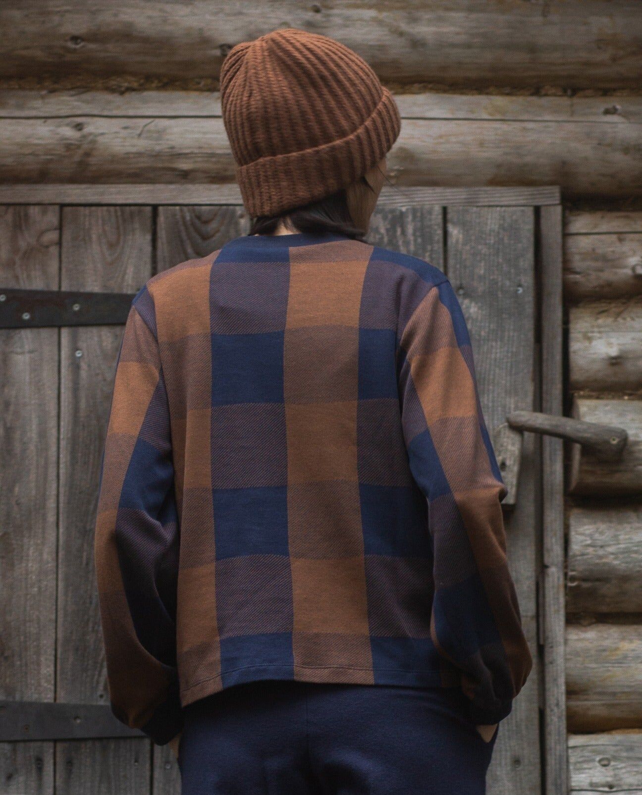 sierra cay knitted check top in walnut and night sky check 2