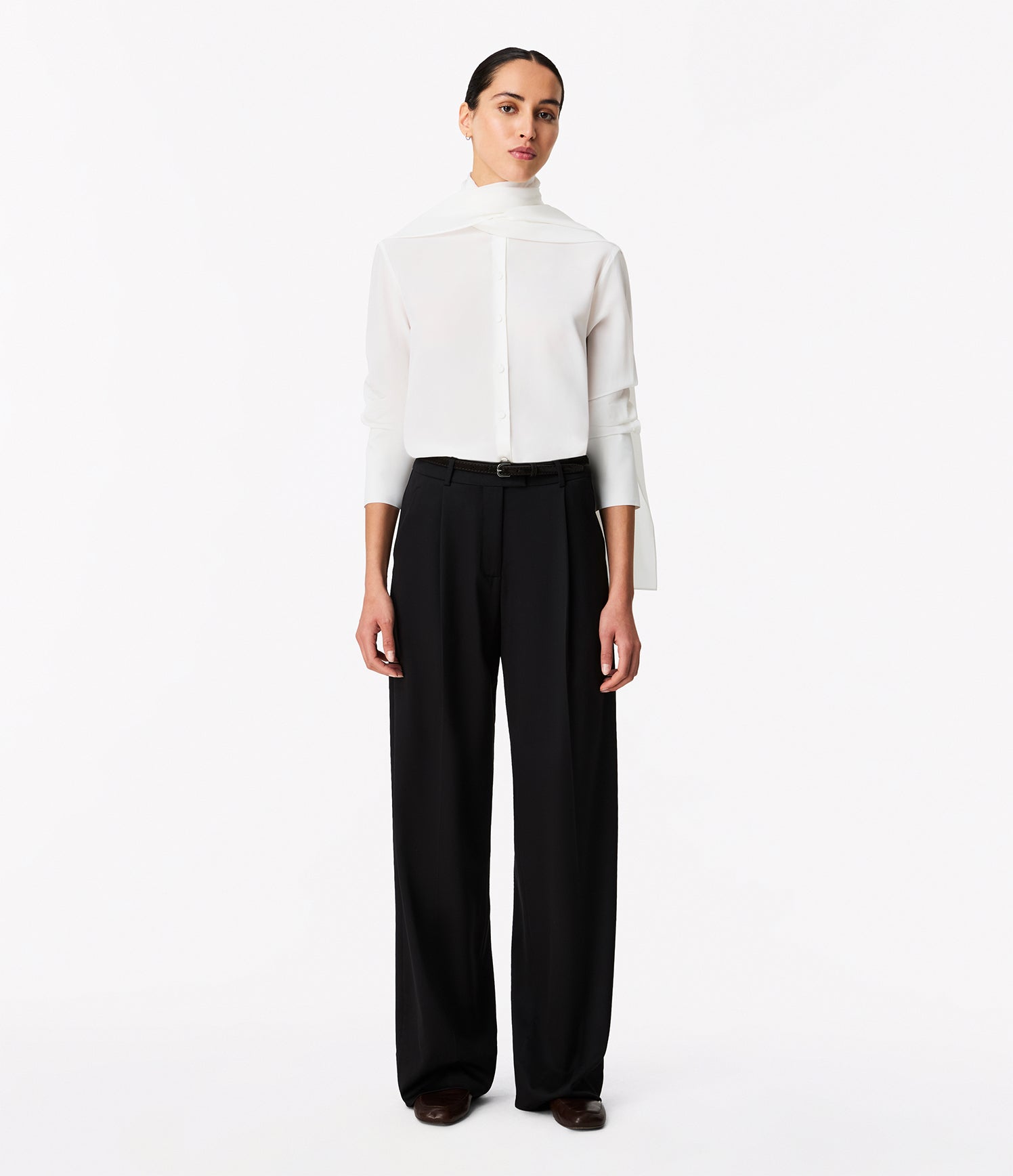 signature bow blouse off white 1