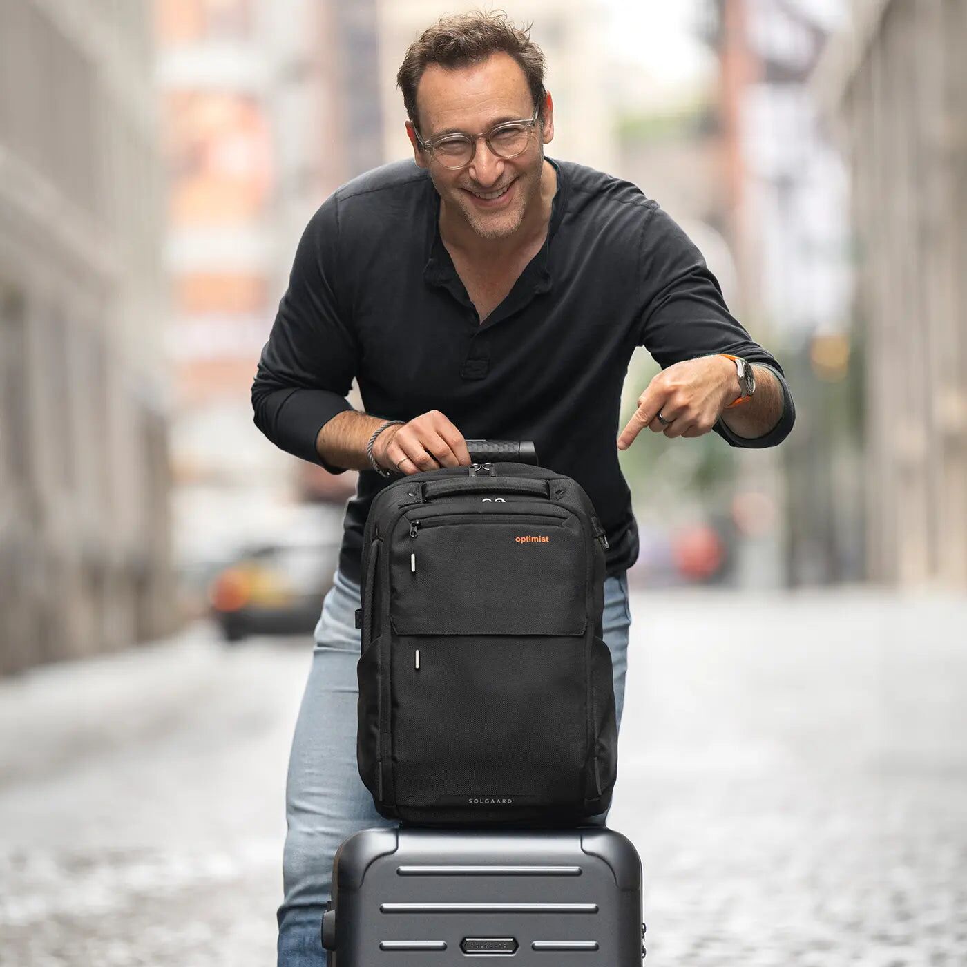 the optimists bag simon sinek 2