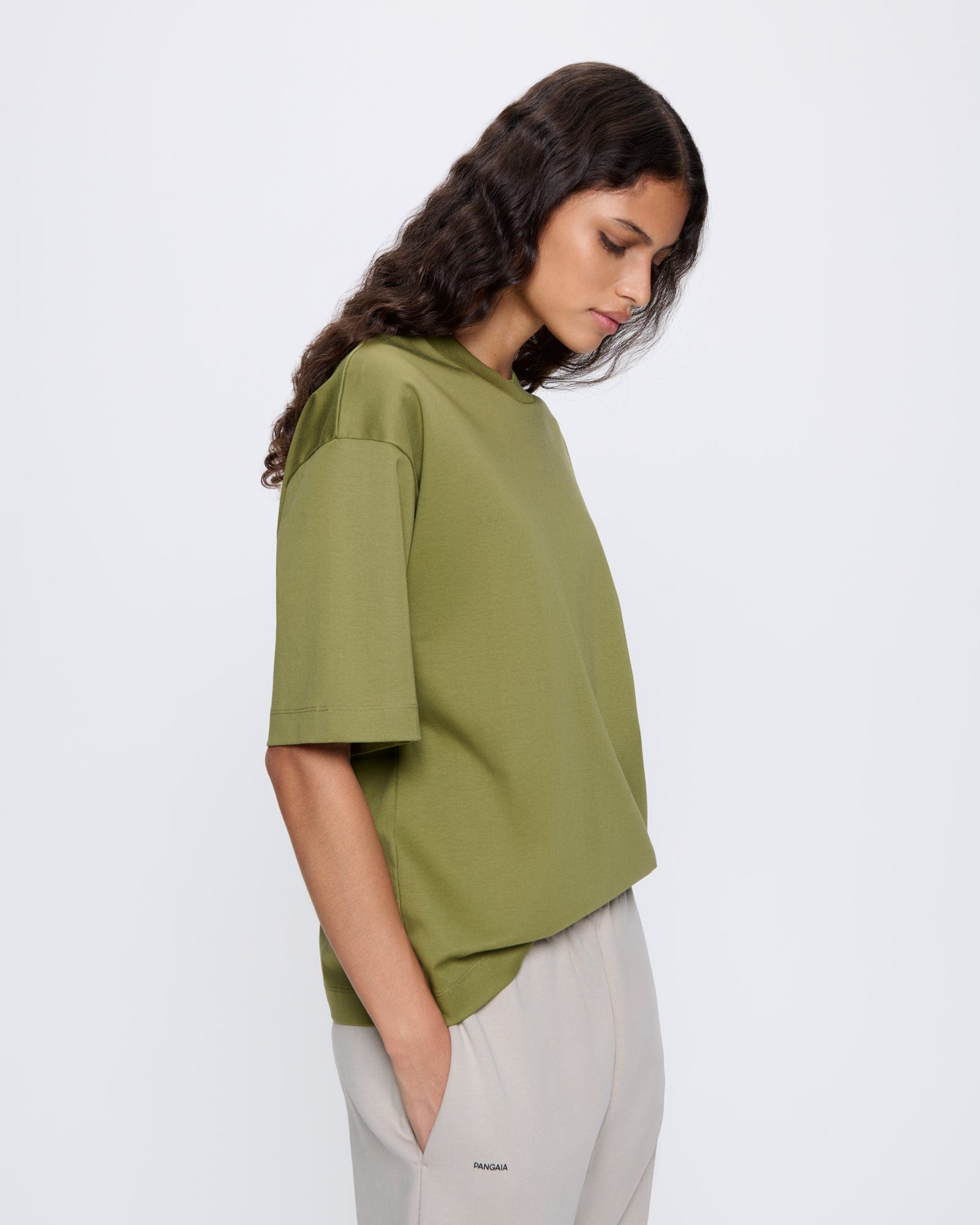 womens dna oversized t shirthighland green 3