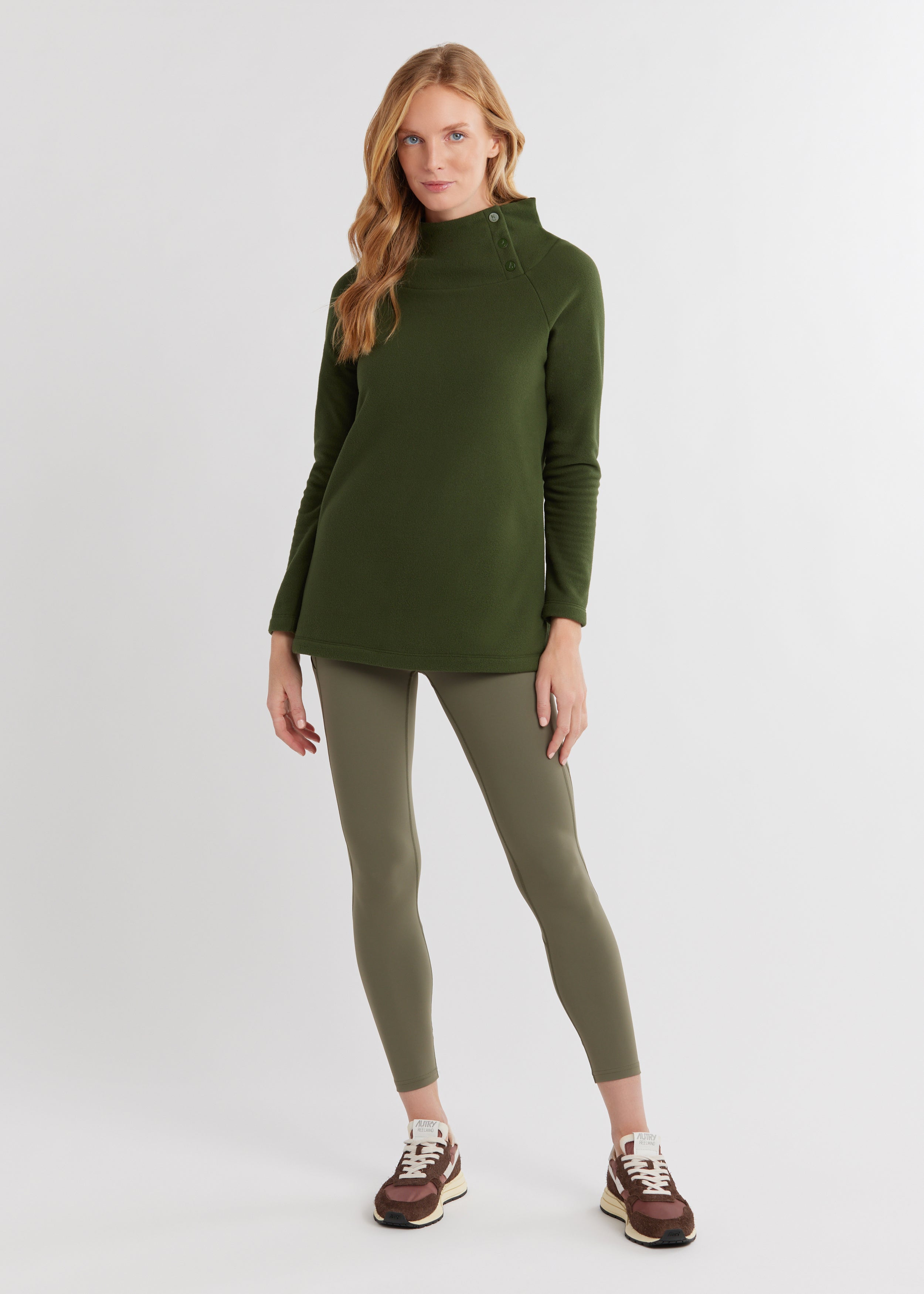 marielle mock neck in vello fleece spruce 2