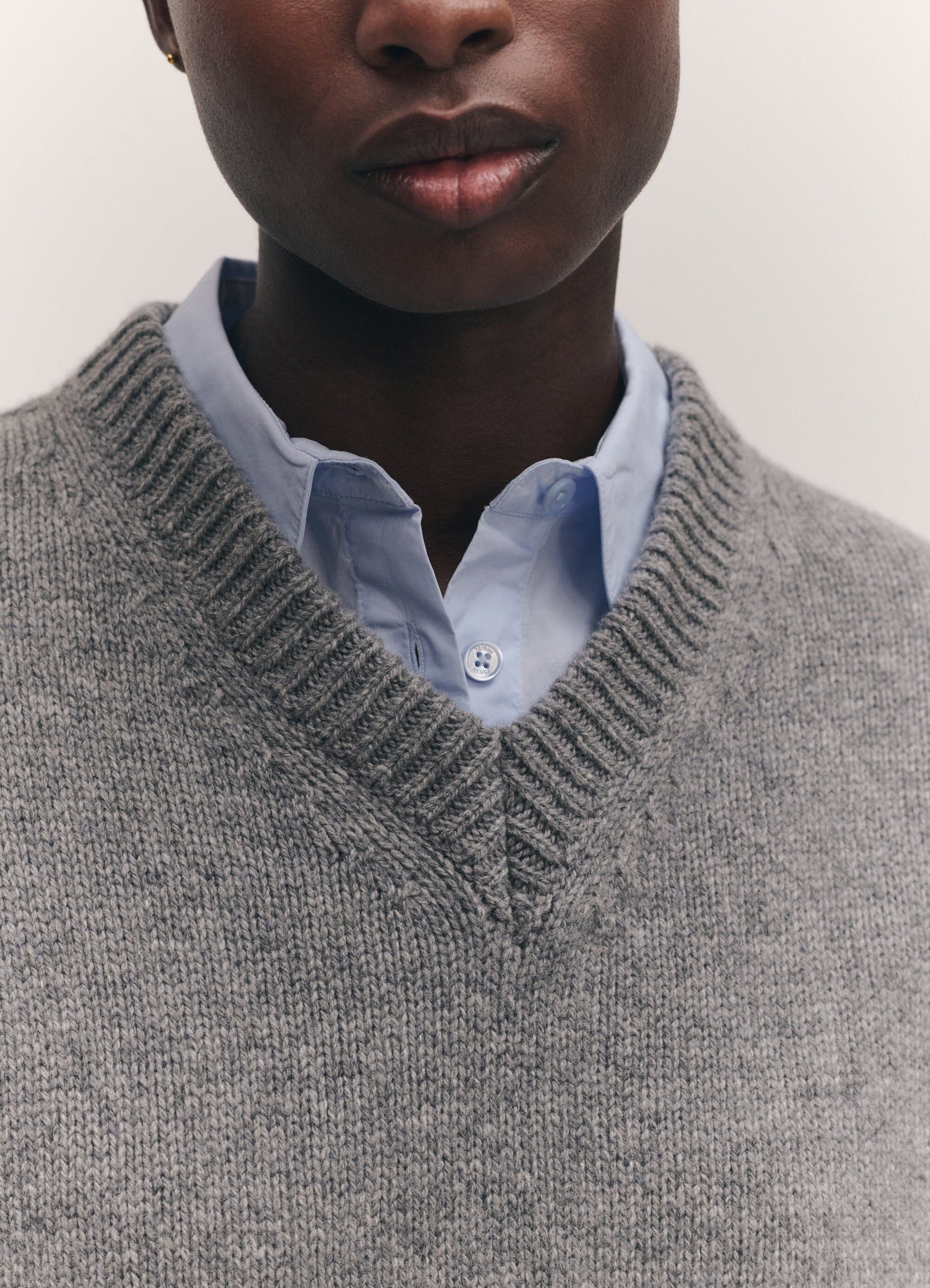 balla slouch v neck in grey 2