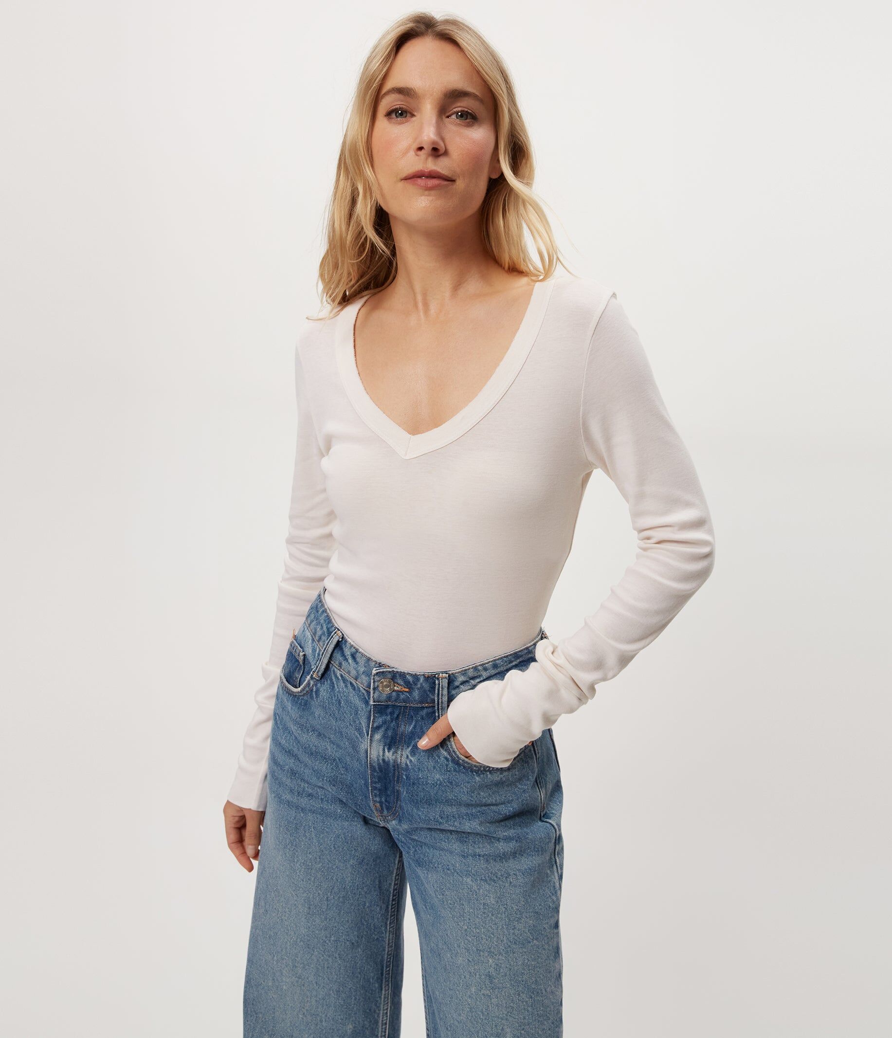 molly v neck tee 1