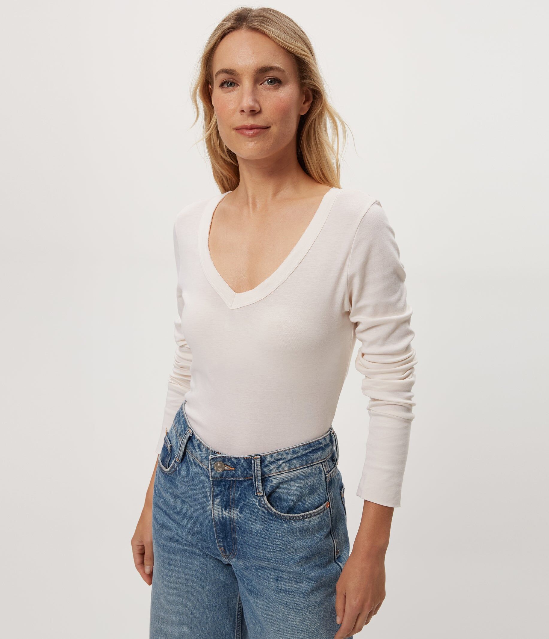 molly v neck tee 2