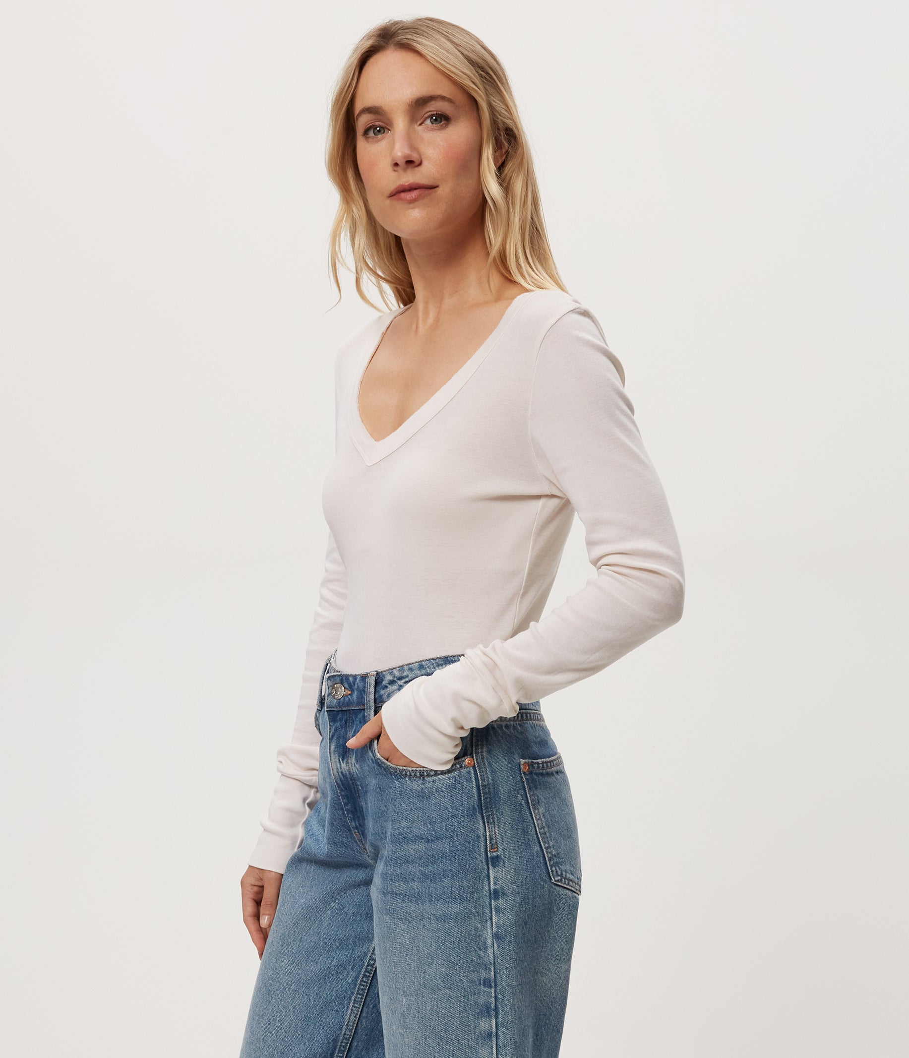 molly v neck tee 3