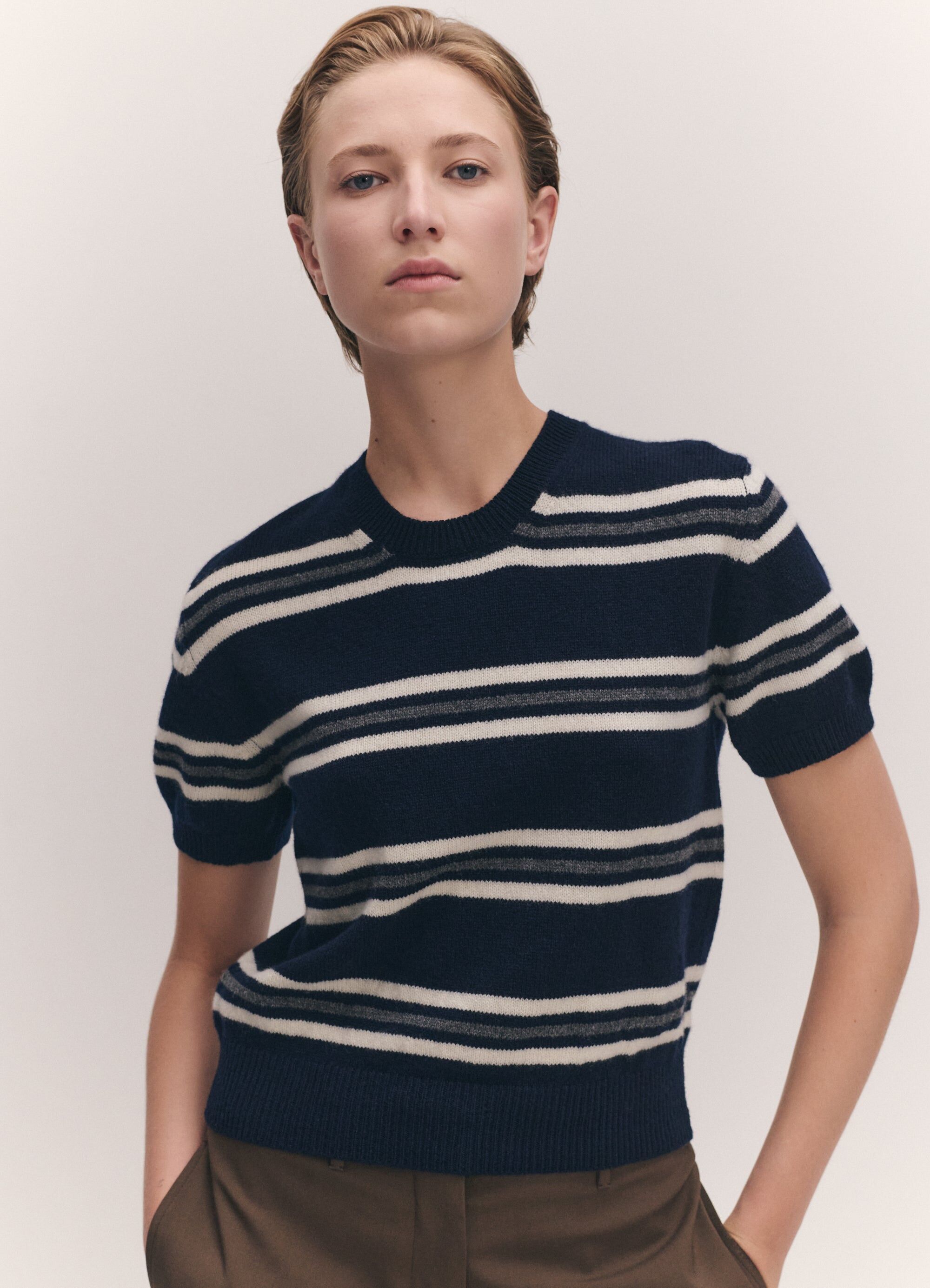 wicklow stripe t shirt in navy 1